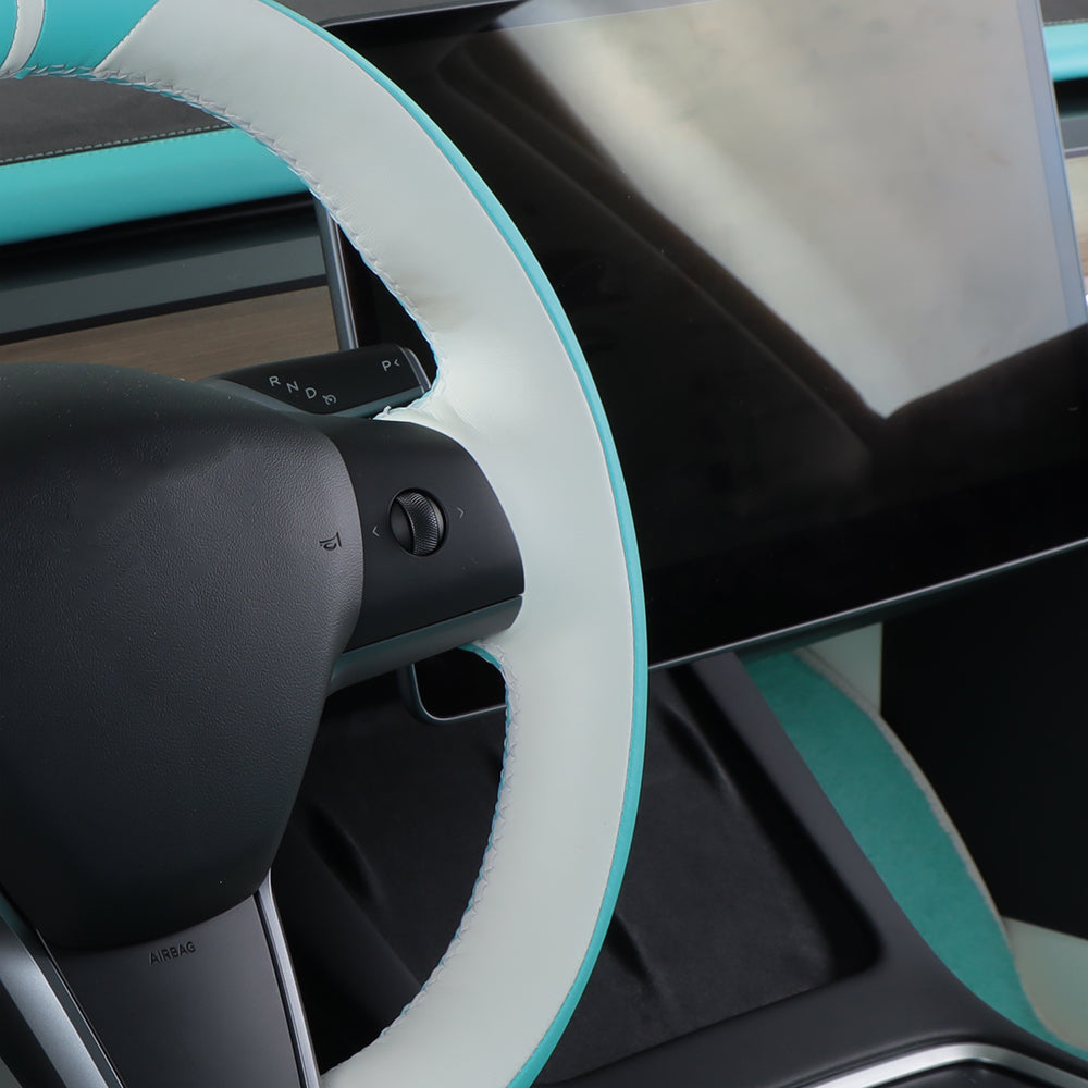 Universal steering wheel cover
