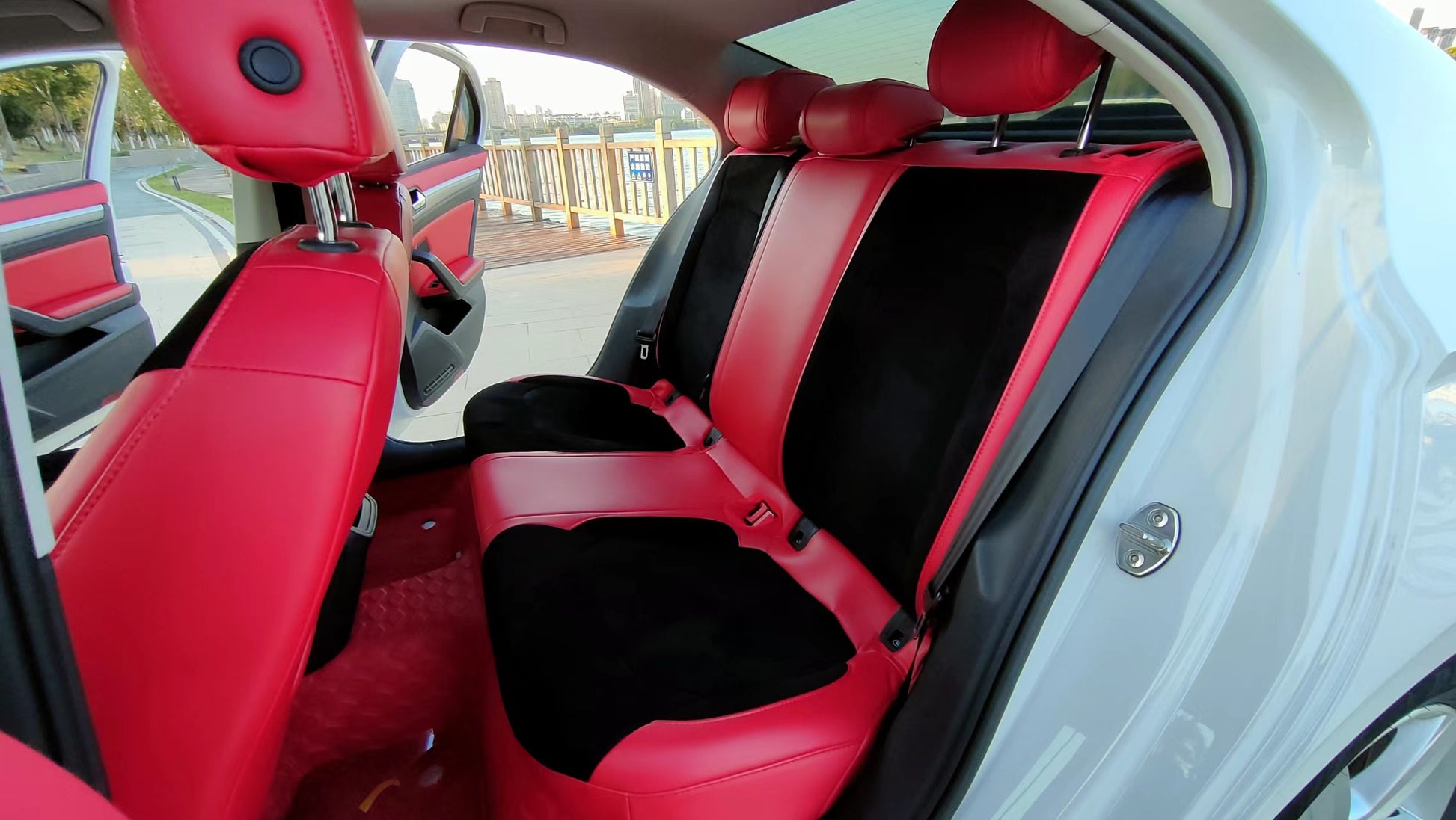 custom leather seat cover for Volkswagen Lamando