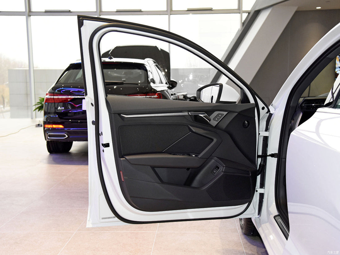 Guide to Car Door Panel Modification: A Blend of Personalization and Functionality