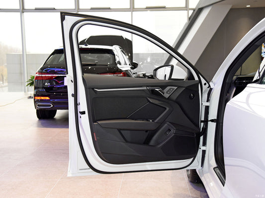 Guide to Car Door Panel Modification: A Blend of Personalization and Functionality
