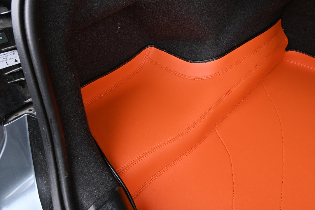 Hermès Orange leather cargo mat