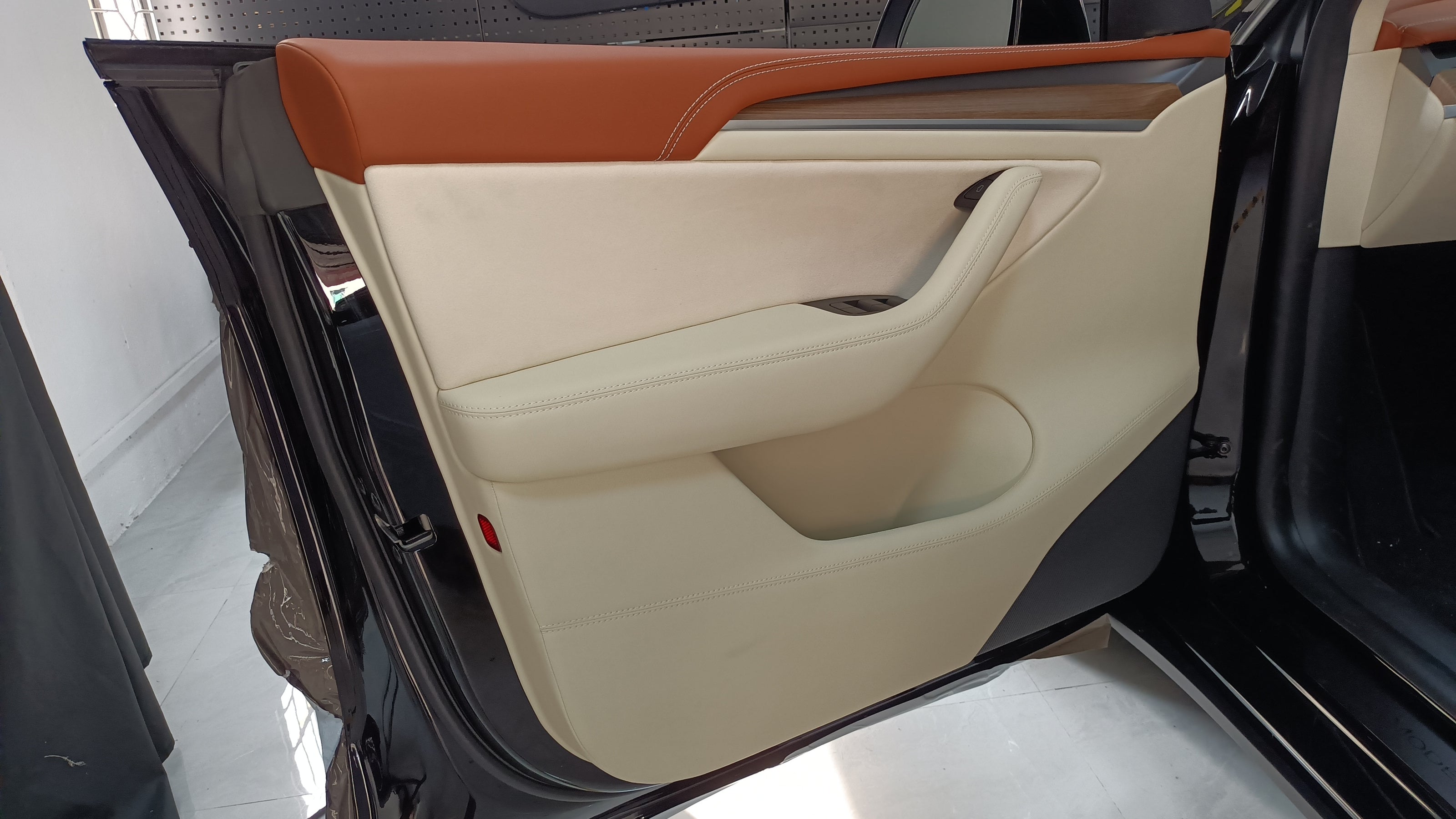 door cover for tesla model y